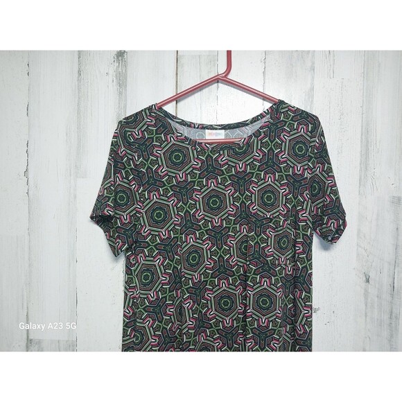 Lularoe Carly Medium Green Red Kaleidoscope Print Dress - Picture 3 of 7
